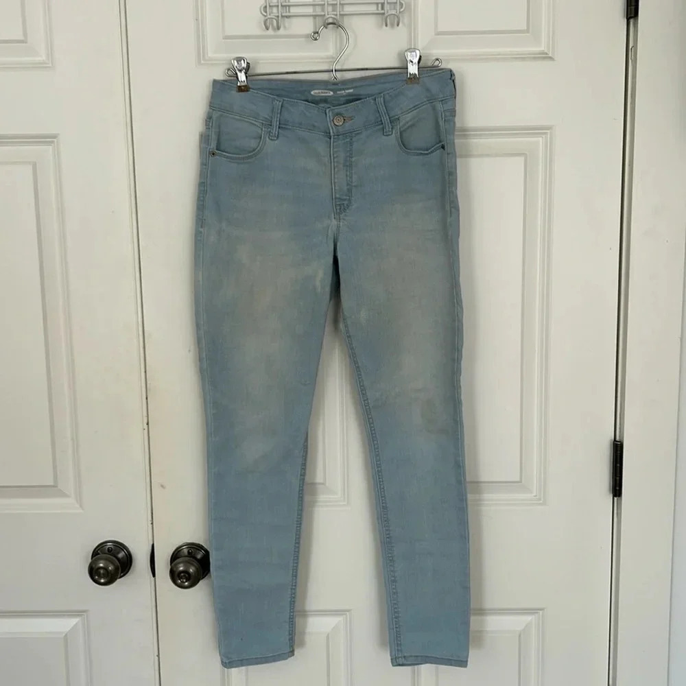 Old Navy super skinny light wash denim jeans size 6